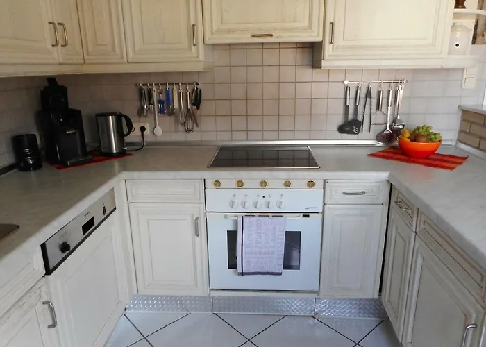 Modernes Der Besonderen Art Mit Garten Сasa de vacaciones *